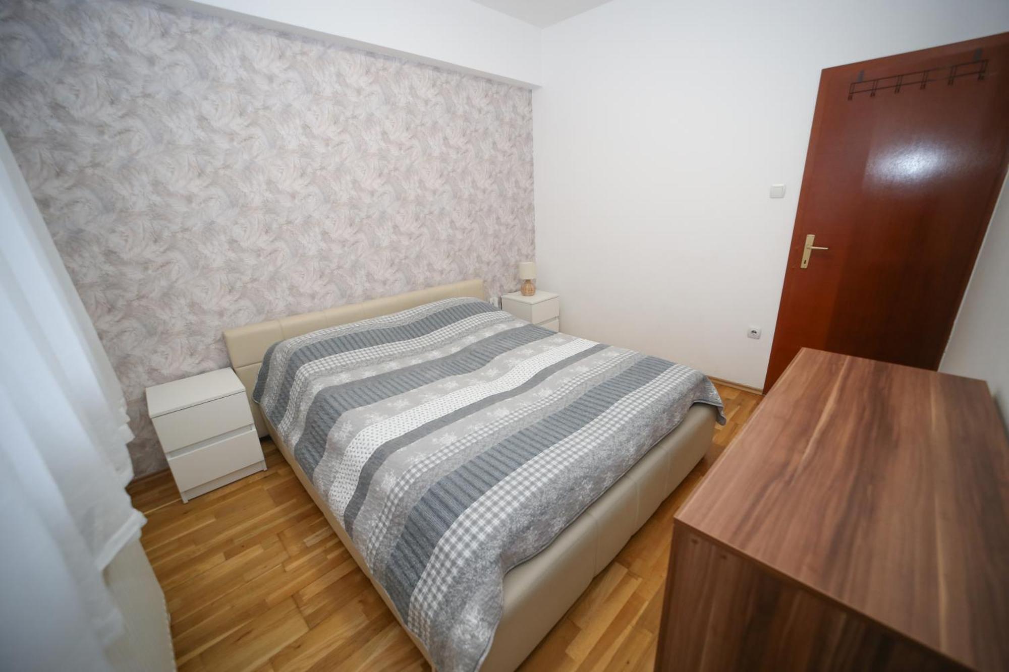 Apartamento Iva Lux Stan Na Dan Banja Luka Exterior foto