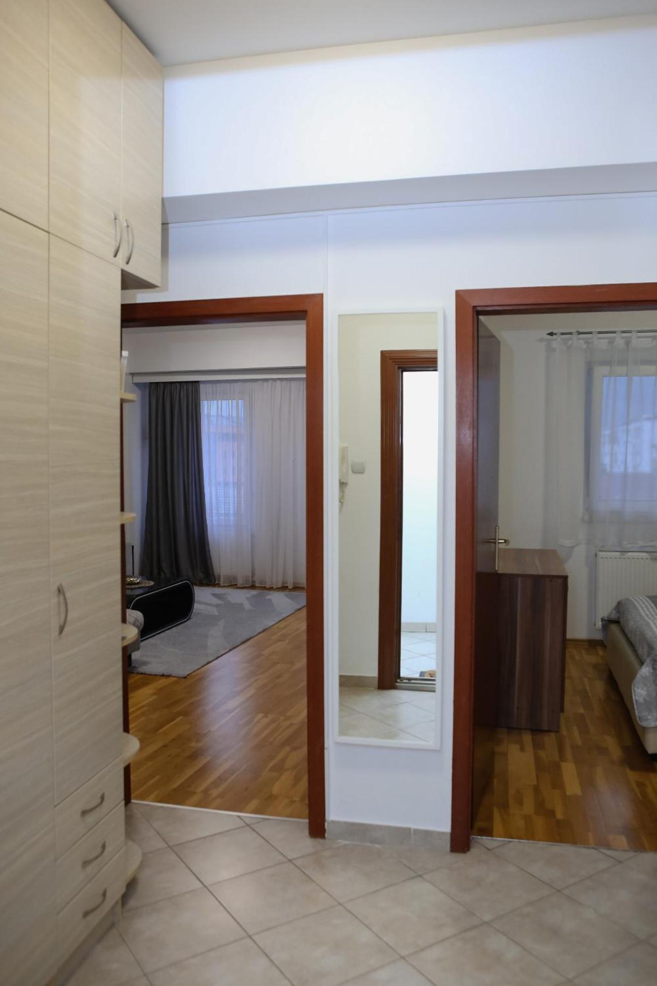 Apartamento Iva Lux Stan Na Dan Banja Luka Exterior foto